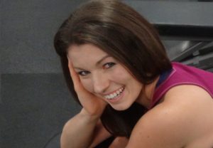 vegan-pregnancy-weight-loss-journey-story-kelly-gibson-athletics-post-partum